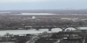 Niagara River ice boom