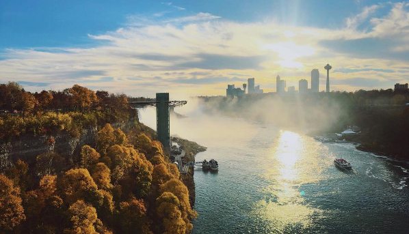 Fall colours in Niagara