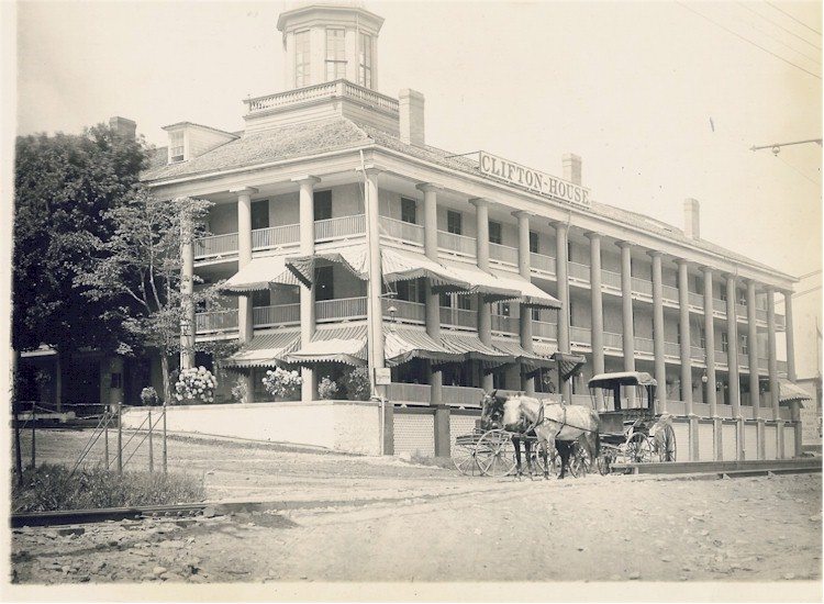 Historical Niagara Falls Building