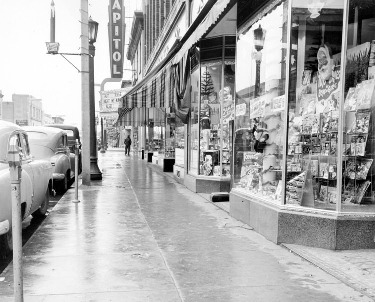 Old Time Street Niagara Falls