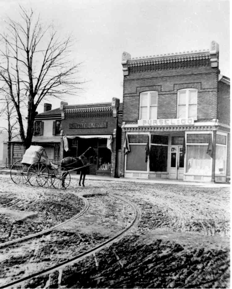 Old Time Niagara Falls Street