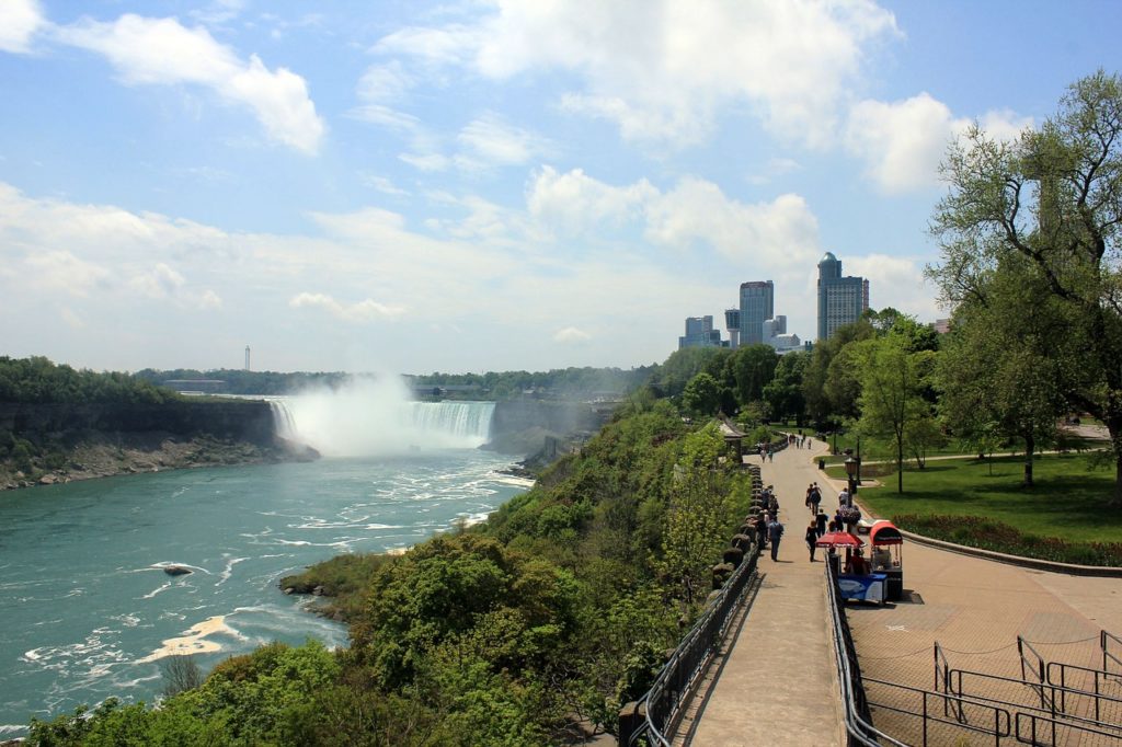 I am going to have fun Niagara-falls-347272_1280-1024x682