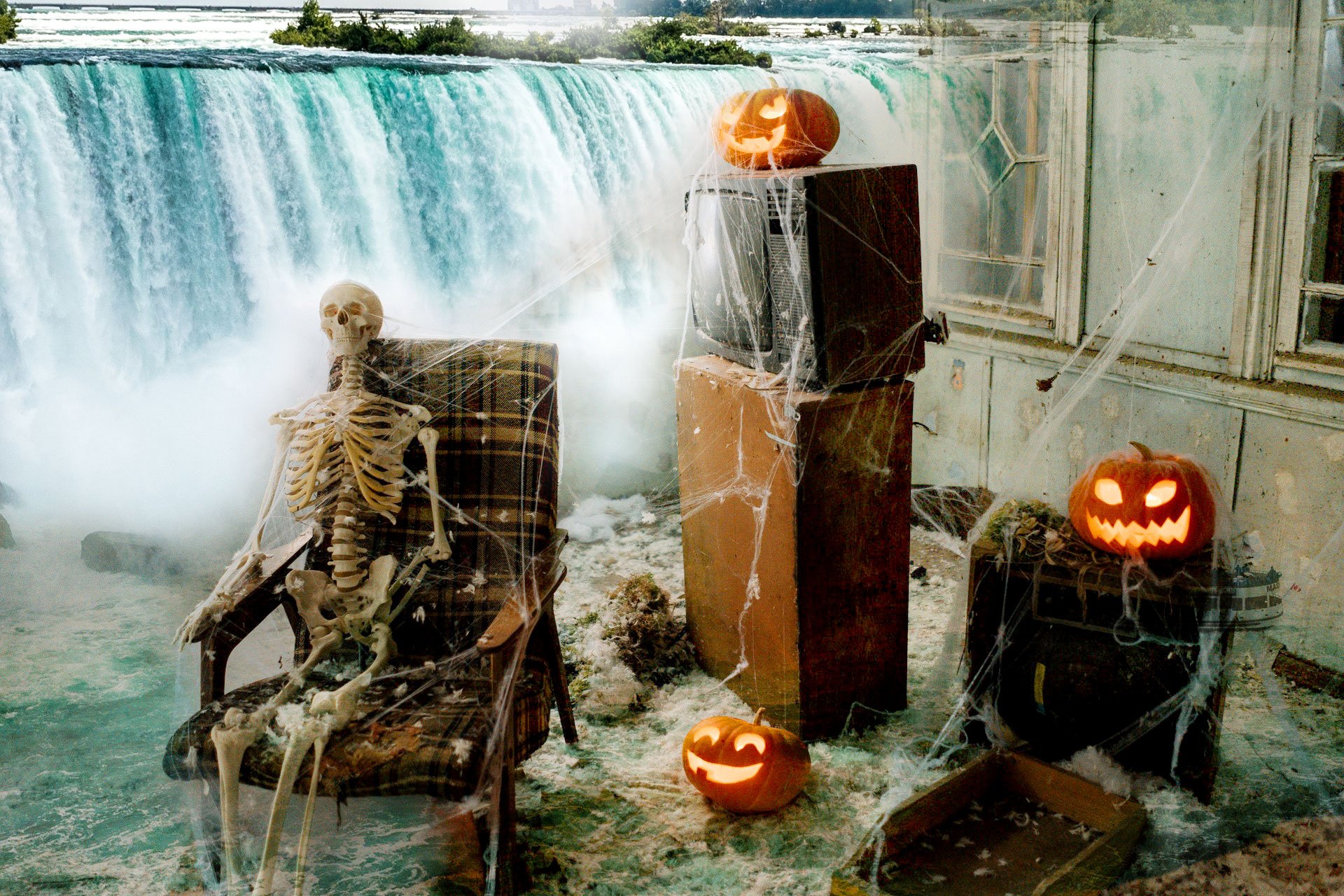 Niagara Falls Halloween