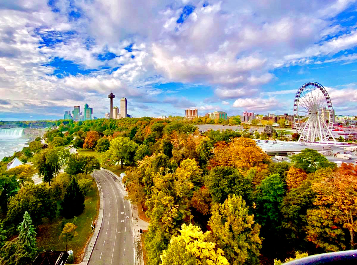 SkyWheel Autumn Fall Colours