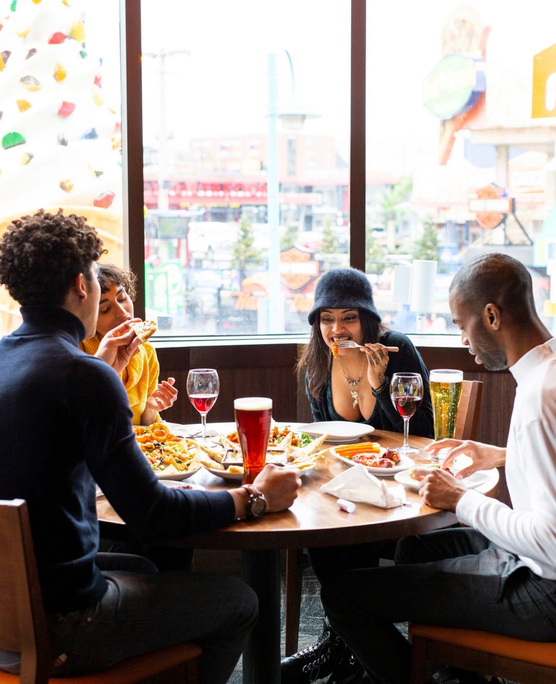 Boston Pizza Interior Dining Winter