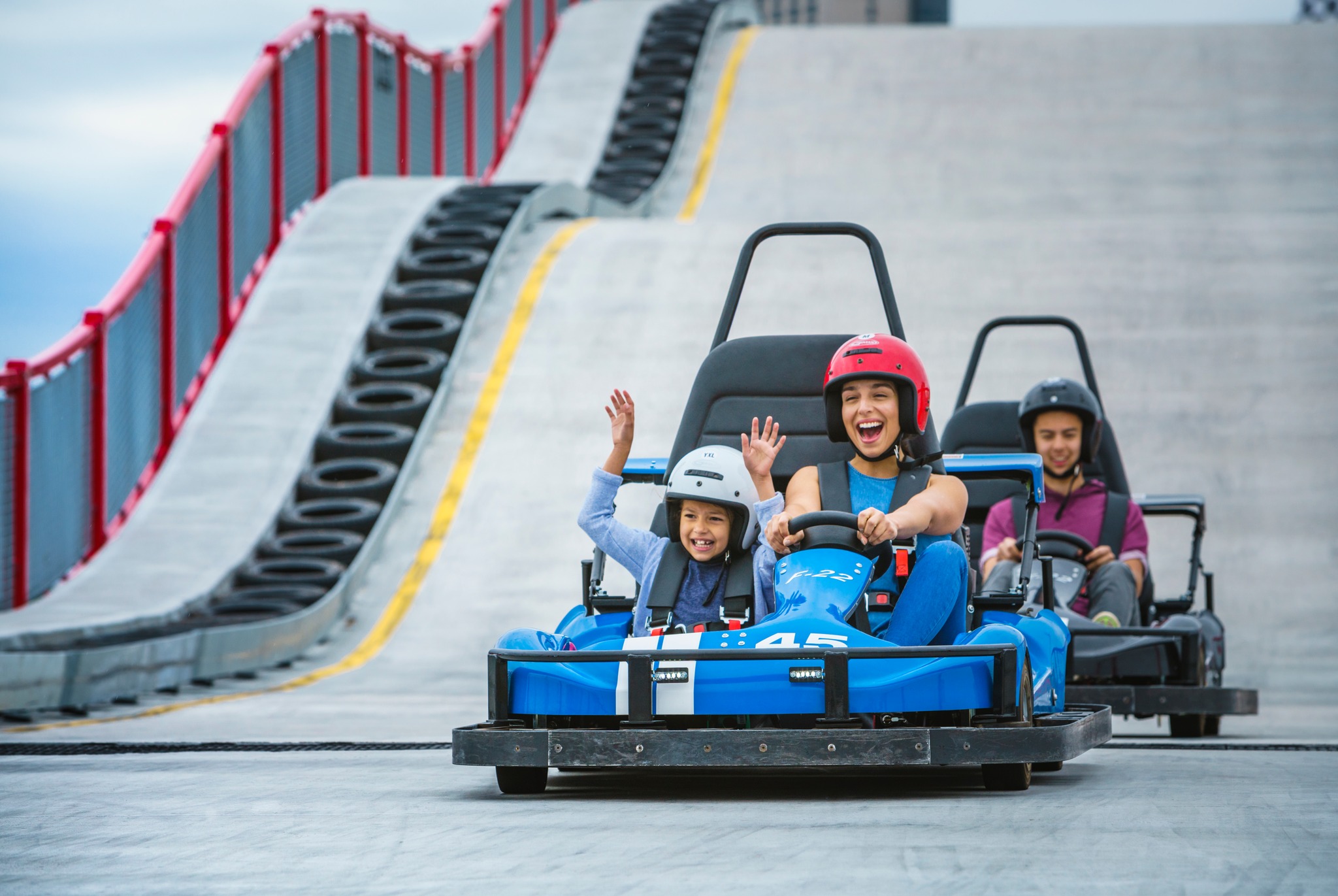 Niagara Speedway Family Zooming down ramp
