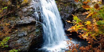 Niagara Waterfalls Autumn