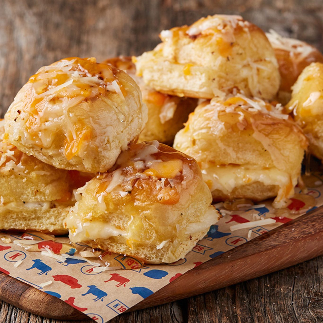 Cheesy Garlic Honey Buns