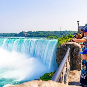 Niagara Falls Family