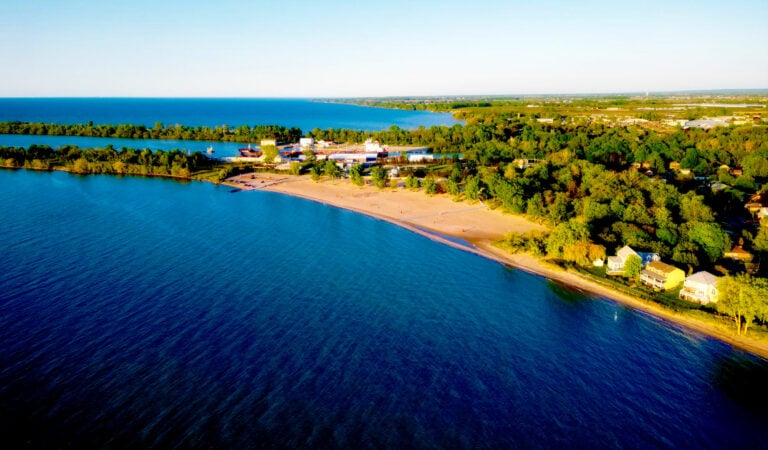 Popular Niagara Beaches To Visit This Summer