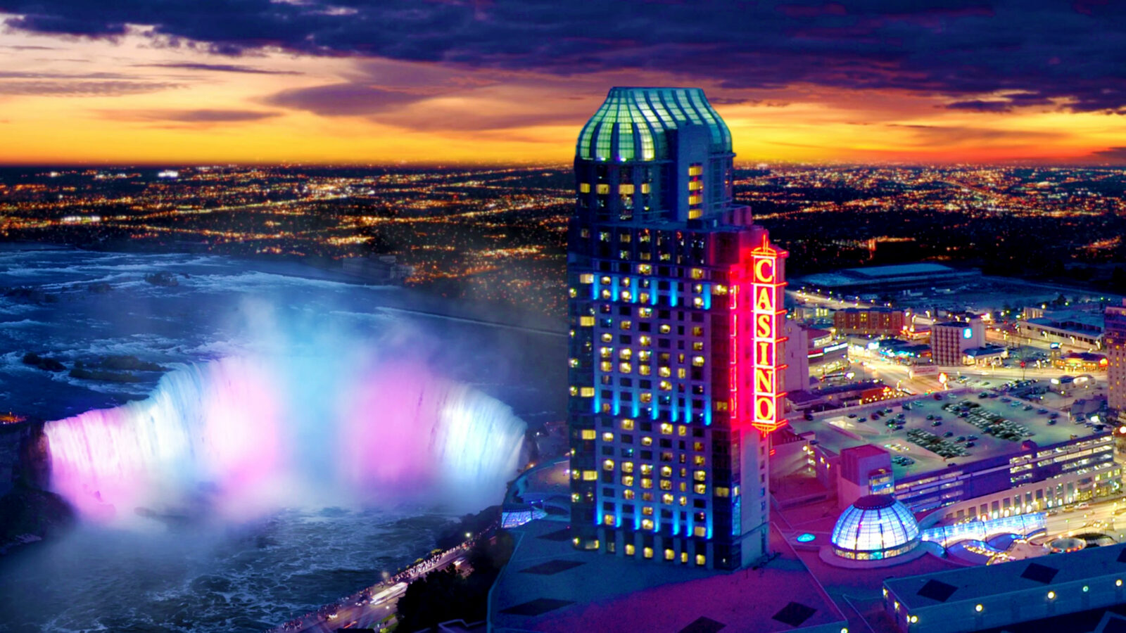 Savoring the Last Rays: A Sunset Adventure at Clifton Hill in Niagara
