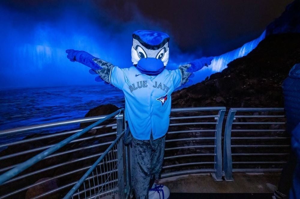 Niagara Falls to Shine Blue in Support of the Toronto Blue Jays