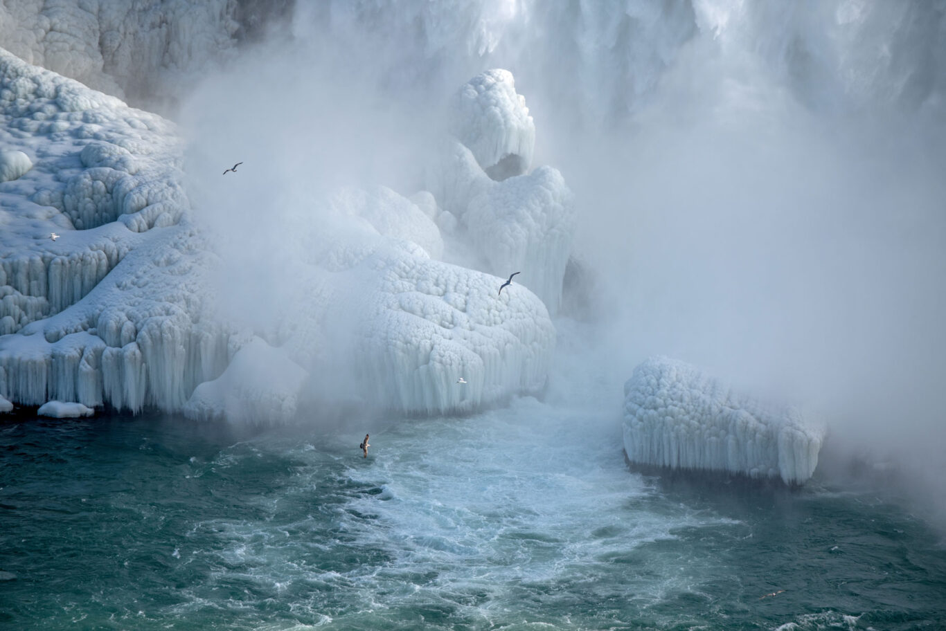 Niagara Falls Frozen