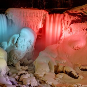 Niagara Falls Frozen