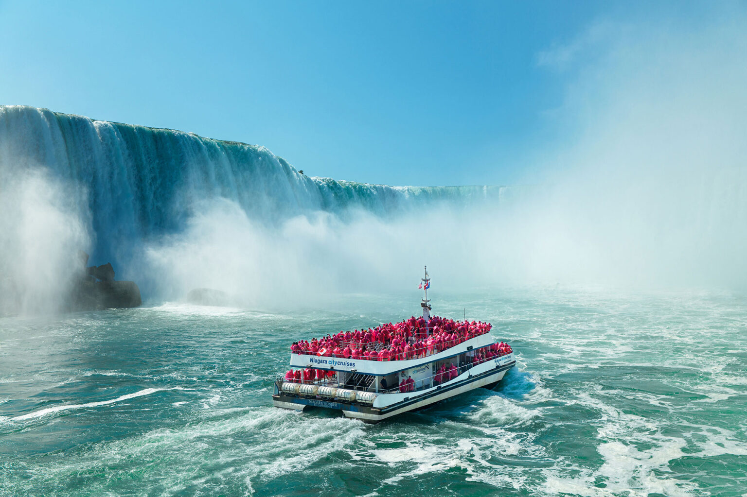 Niagara City Cruises in water