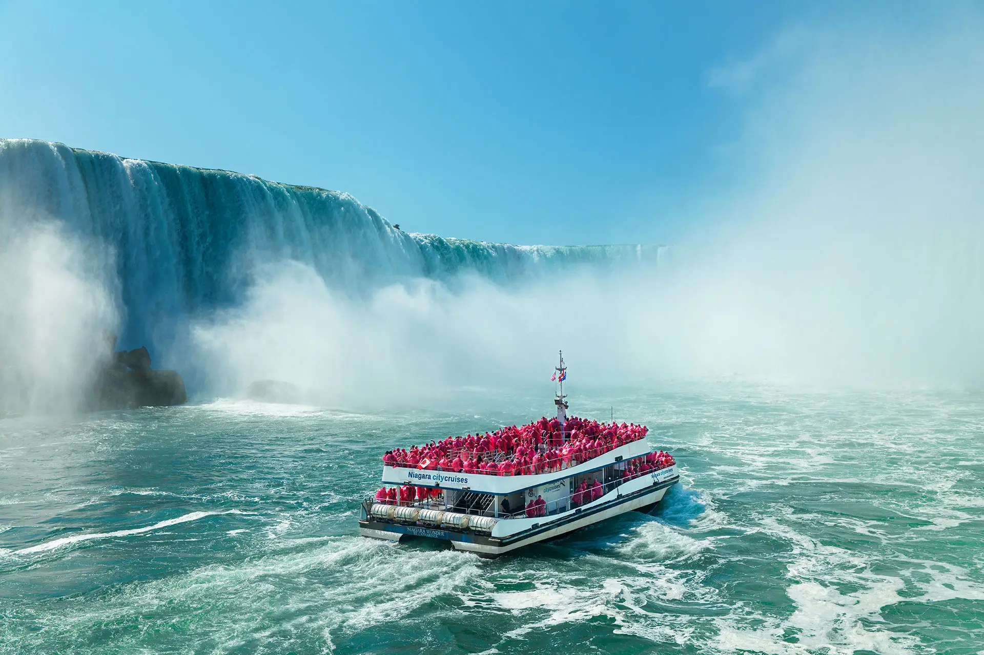 Niagara City Cruises in water