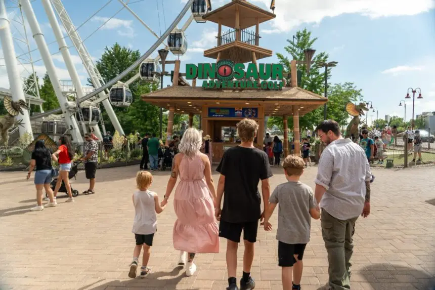 Family Dino Golf