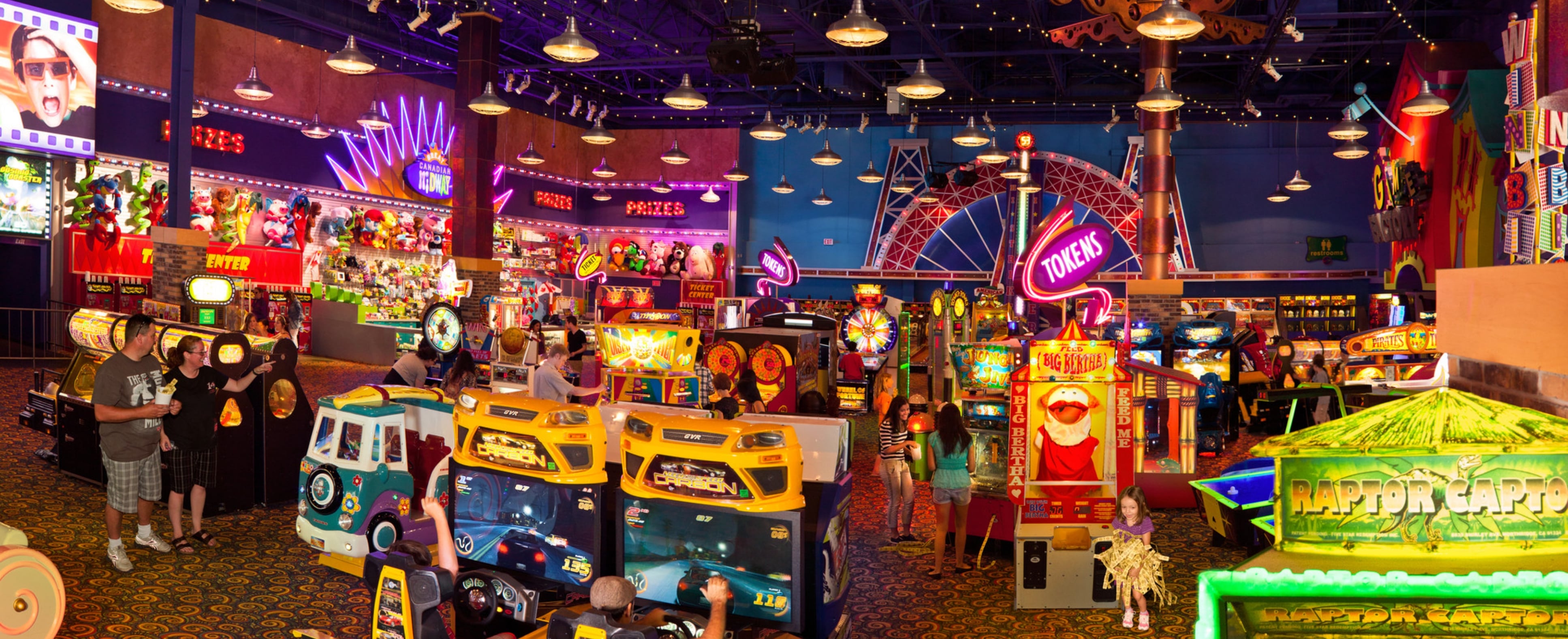 Great Canadian Midway | Clifton Hill, Niagara Falls