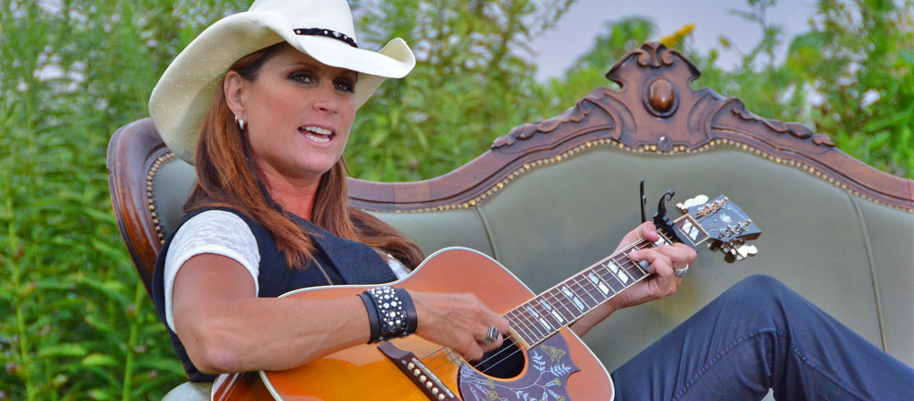Terri Clark is an 8-time CCMA Entertainer of the Year and has sold more tha...