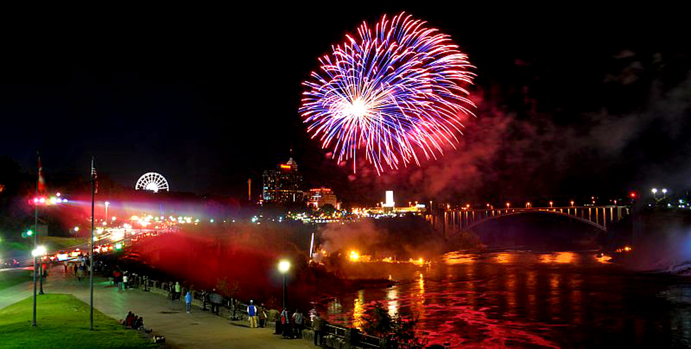 Niagara Falls Fireworks Clifton Hill Niagara Falls, Canada