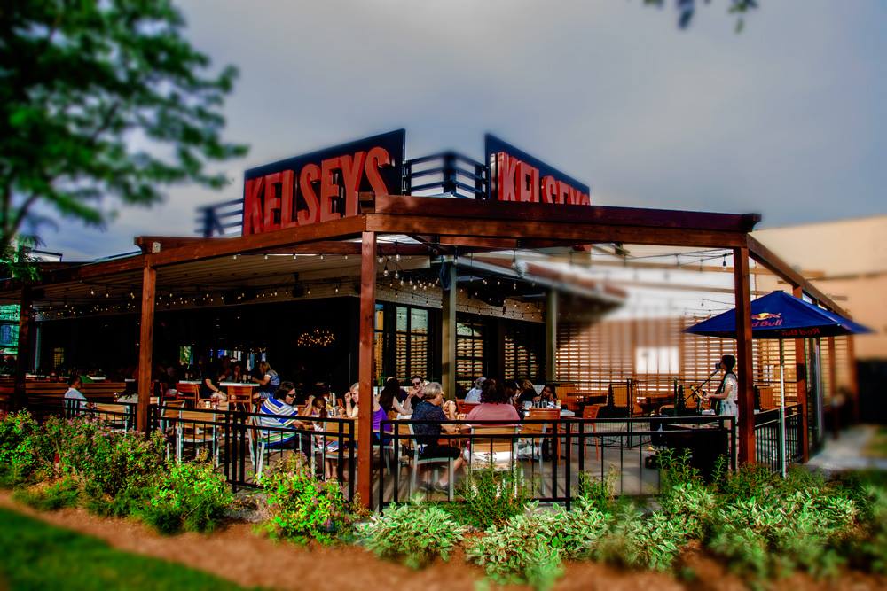 Kelsey's Niagara Patio at Dusk