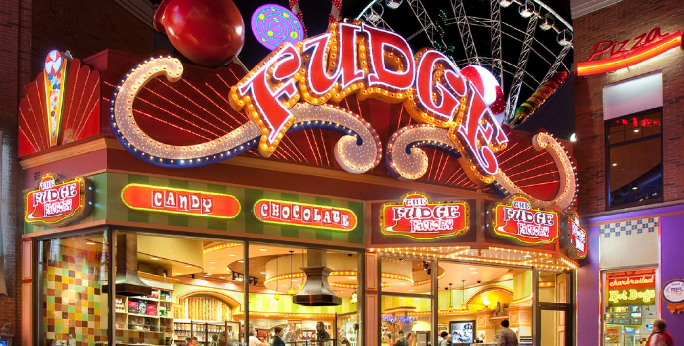 Niagara Falls Shopping Clifton Hill, Niagara Falls Canada