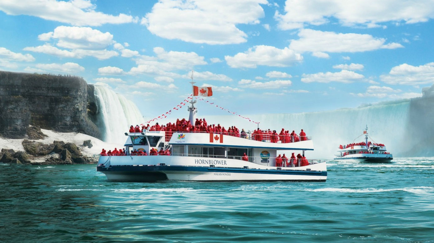 Niagara City Cruises | Clifton Hill Niagara Falls, Canada