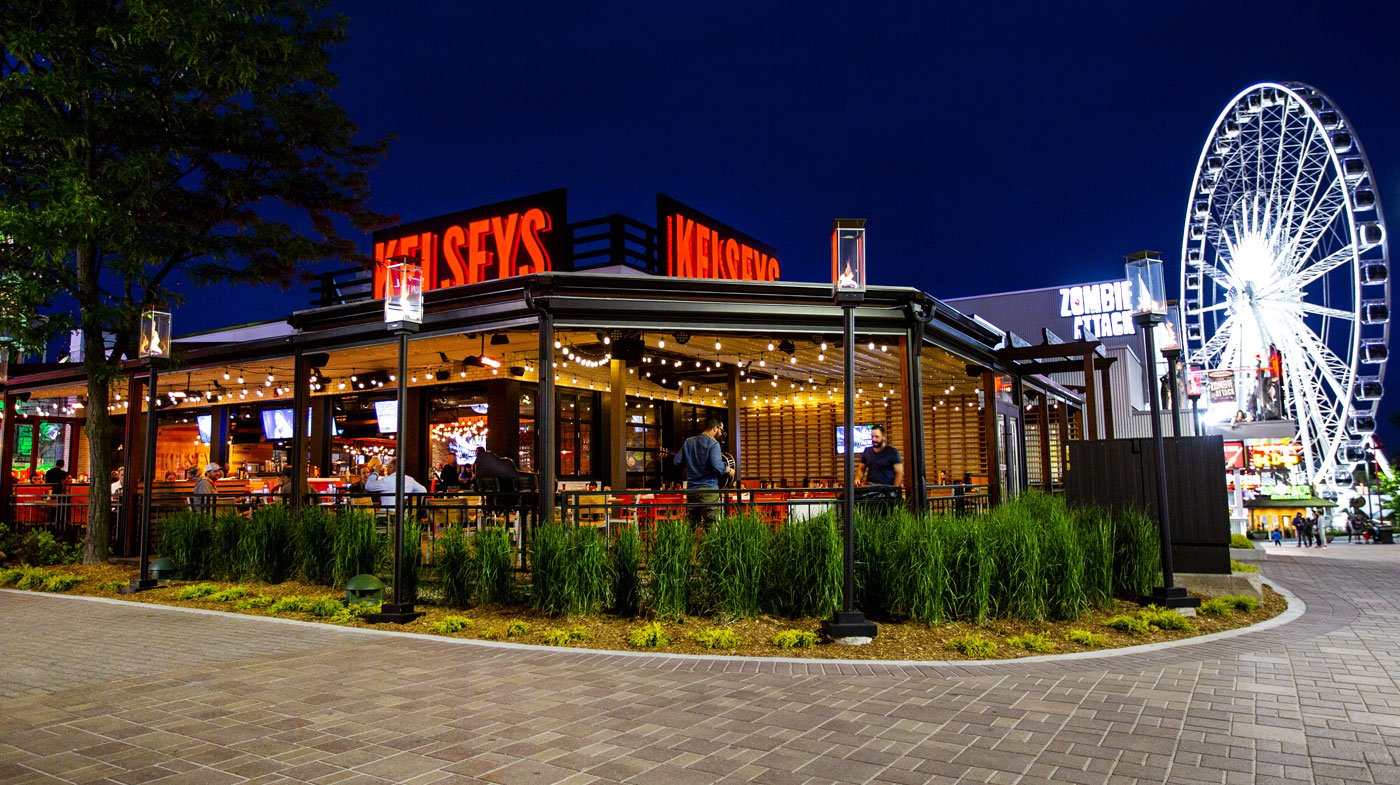 Kelsey's Clifton Hill Lit up Patio at Night