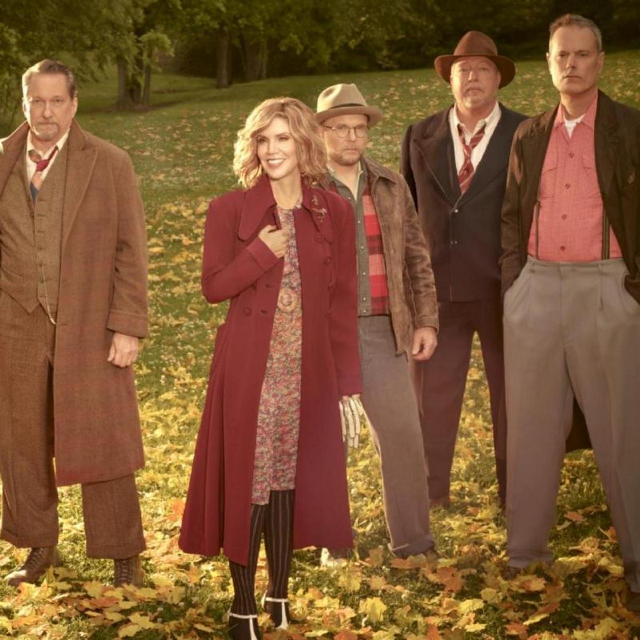 Alison Krauss & Union Station standing in a field