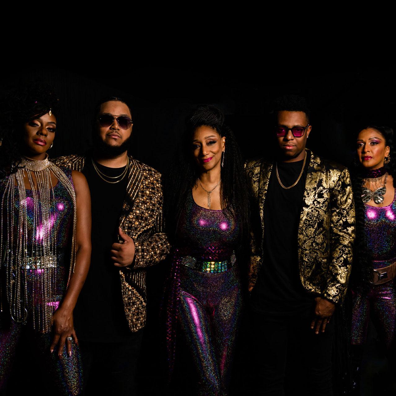 Sister Sledge Featuring Sledgendary Sister Sledge Featuring Sledgendary