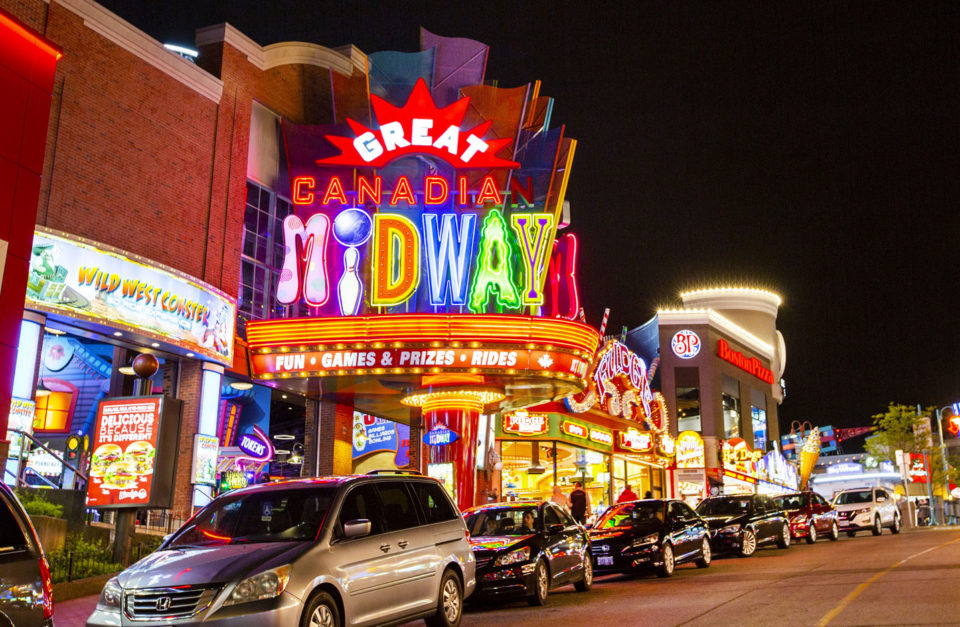 Deluxe Choice Group Tour Package